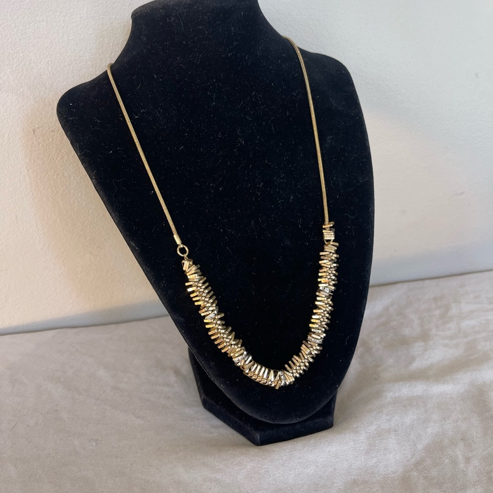 Vintage J Crew Gold Tone Chunky Necklace Women’s Jewelry Fashion Stylish - Picture 2 of 9